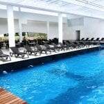 Relaxe em nossa piscina térmica e desfrute dos benefícios da água quente para sua saúde e bem-estar. #piscina #térmica #saúde #bemestar #relaxamento #resort #spa